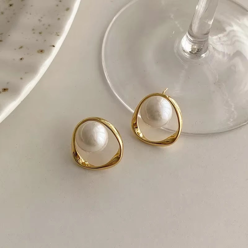 Imitation Pearl Earring for Women Gold Color round Stud Earrings Korean Delicate Irregular Design Unusual 2023 Fashion Jewelry